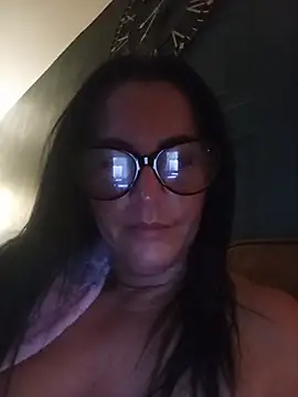 VelvetNaughty-Shem live cam on StripChat