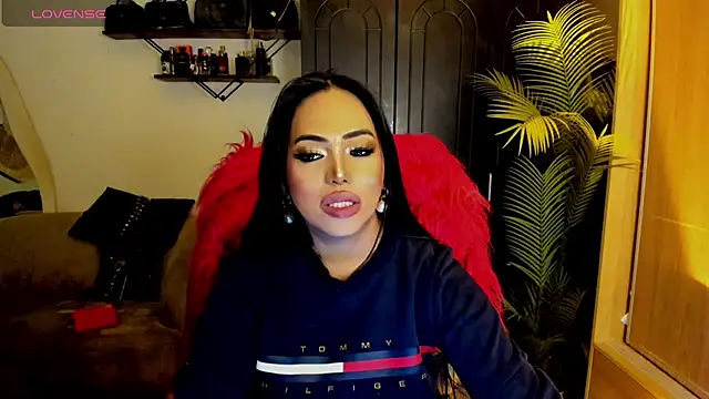 XGoodnessGracious live cam on StripChat