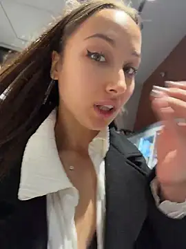 ICrazyOneIRL webcam