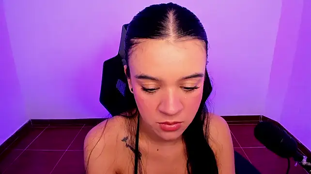 isabellawhitmore live cam on StripChat