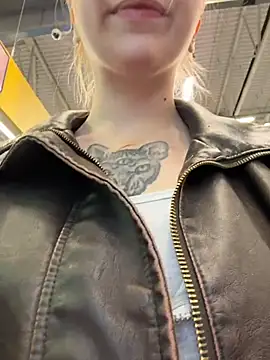 Sunny___Bunny webcam