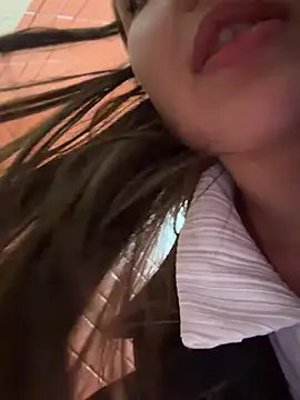 ICrazyOneIRL webcam