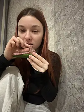 saintmaya (F teen) - Show her pussy and spank her🍓💕🥰