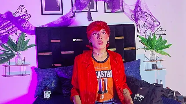 kaia_finn live cam on StripChat
