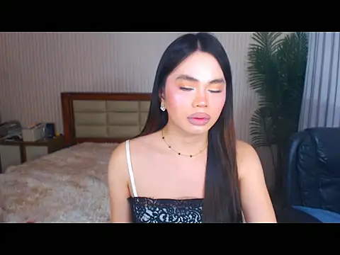CarlaQueenBigCOCK