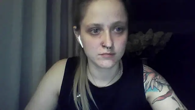 LeaWetGirl