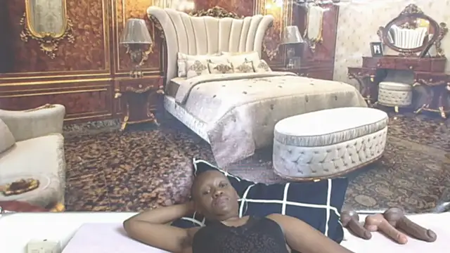 EbonyOlive69