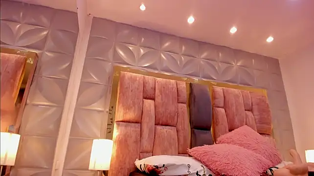 Charlotte_Ice1 live cam preview