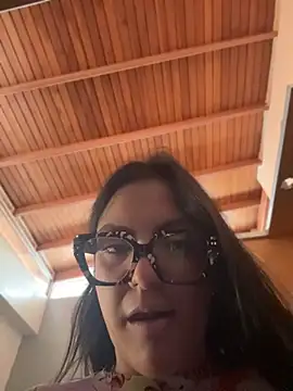 alilith live cam preview