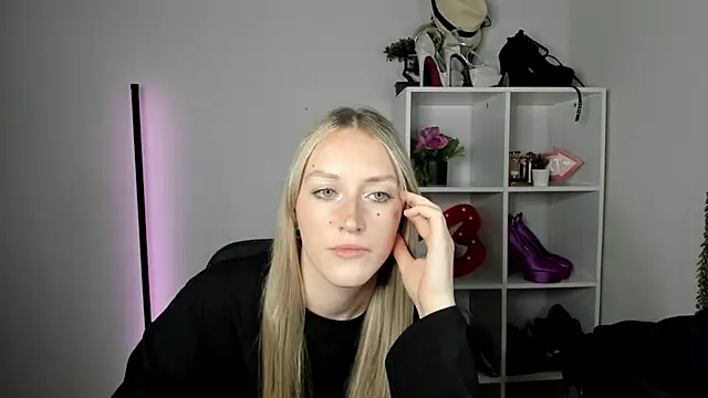 EvelynBlond