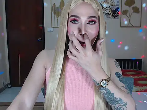 Tsmad_cock