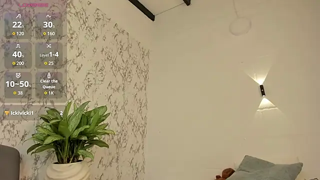 GIANELLA_H live cam on StripChat