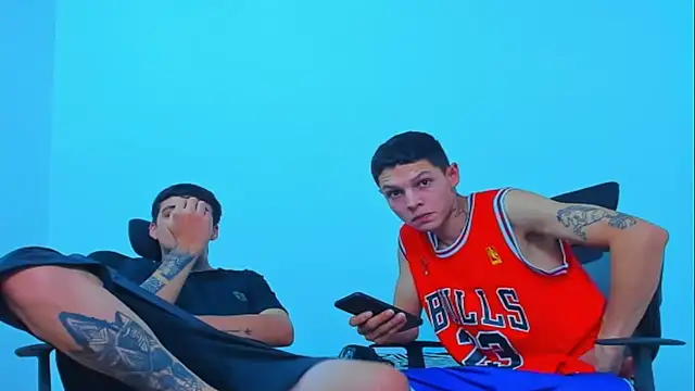 Thomas-Wil live sex cam