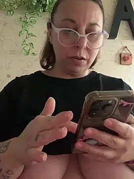 LupitaHaze live sex cam