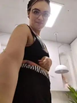 zarcasutra_t live cam on StripChat