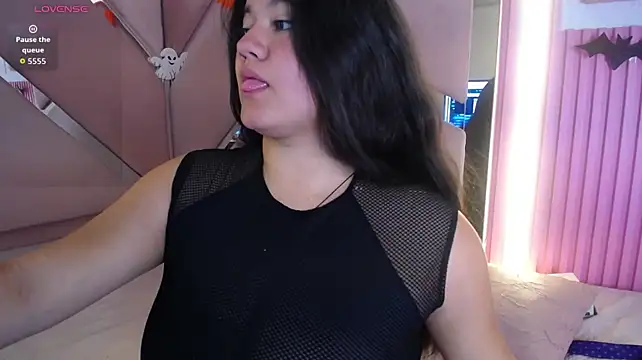 sharlotte_bigboobs