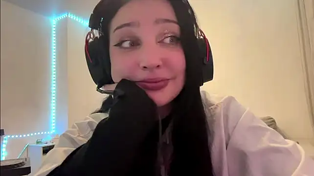 BernieceCristofaro webcam stripchat model stream image
