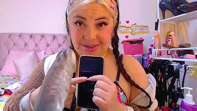 lanaqueen699