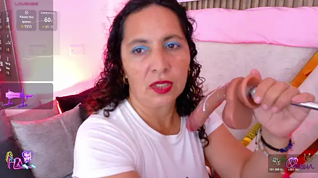 Luna_Naughty1