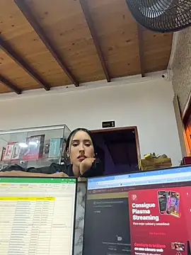 Maddy_Montcla