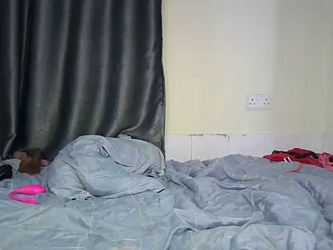 pretty_ass101 live cam preview