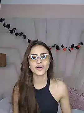 Ariaa_Collins webcam