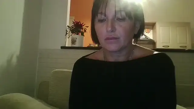 Dark_moon- live cam preview