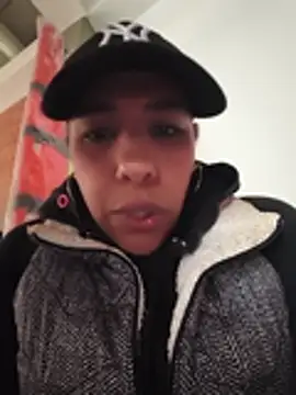Ivon_C live cam preview