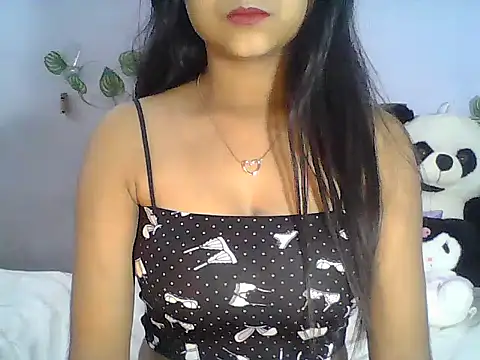 goldy_02 live cam on StripChat