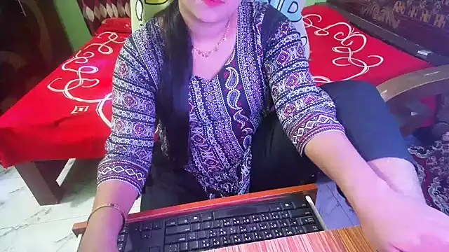 BengaliQueenStar webcam