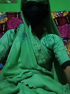 Hot_renu85