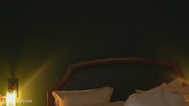 Alyonaqueen_