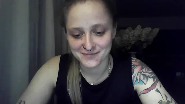 LeaWetGirl