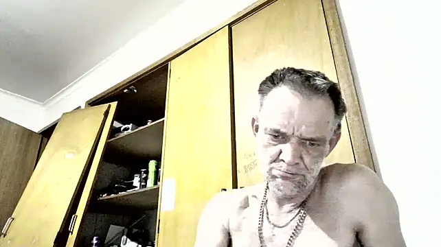 TooFknHorny7676@xh