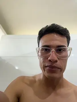 TavoHot_, live now