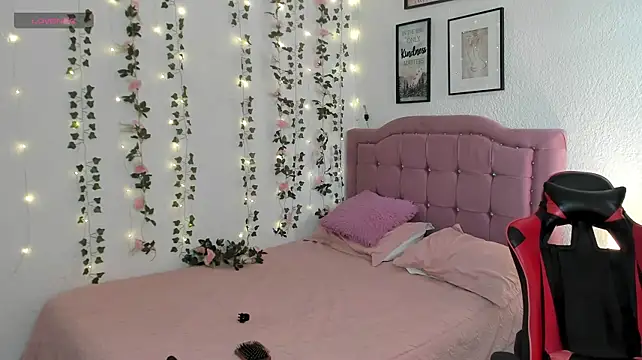 Antonella_heinz live cam on StripChat