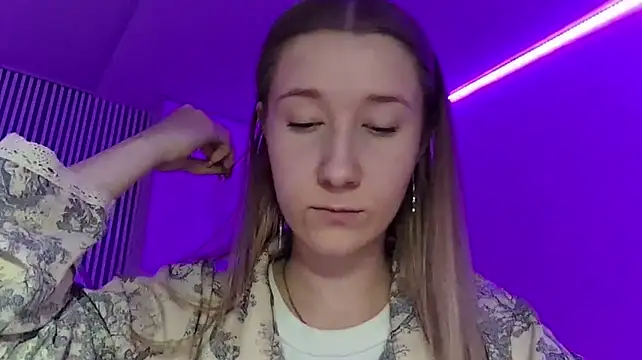 MerrileeReisser live cam on StripChat
