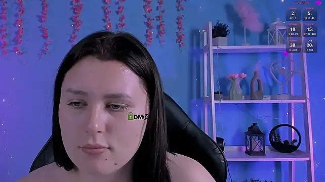 luna_noct live cam on StripChat
