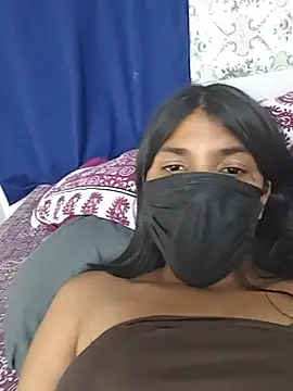 trishasingh07 live cam on StripChat