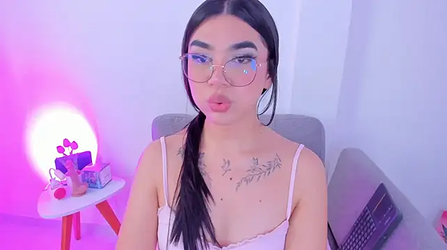 RoseCassie live sex cam