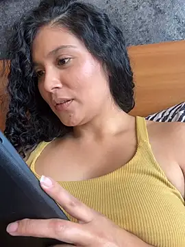 kinky_mila@xh live sex cam
