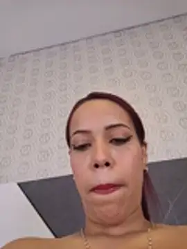 Vivian_Ellery webcam