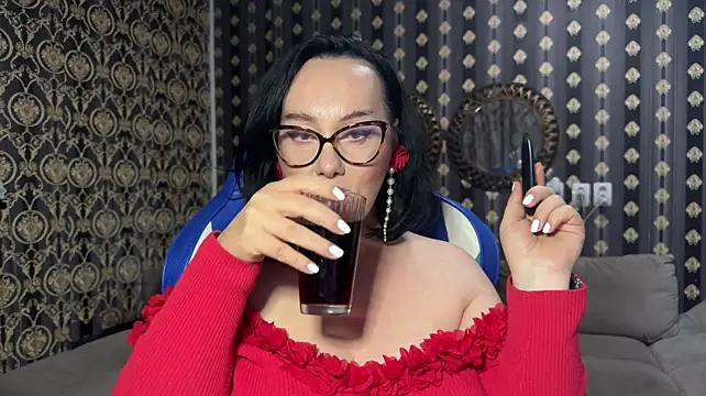AnnaAnn_Milf live cam on StripChat