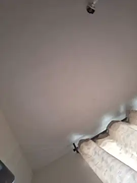 Tu-baabyy live cam on StripChat