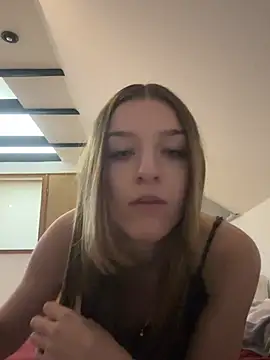 MyCherryKiss live sex cam