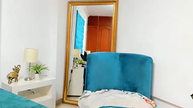 Charliedamn webcam