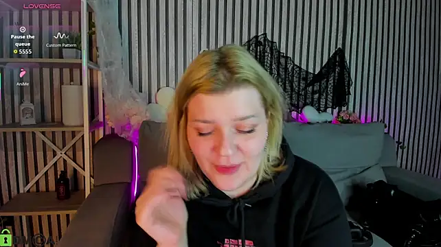 Michele_Greenn webcam