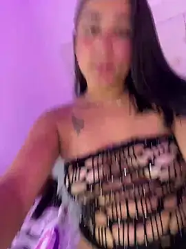 Brenda_Kiss_ live cam on StripChat