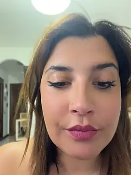 Novababy18 live cam on StripChat