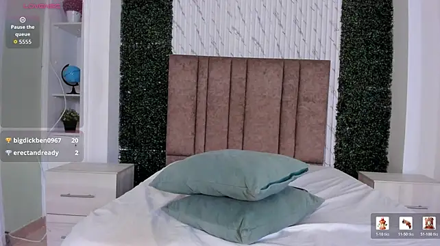 Ariana_rousee live cam on StripChat